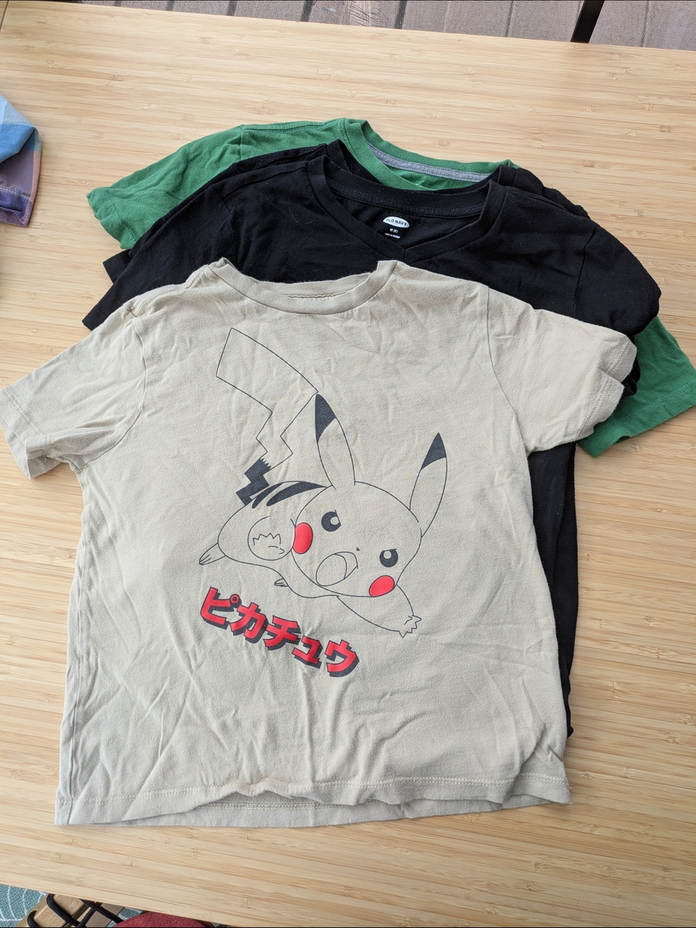 Old Navy Boys' M Lot - 4 Shirts